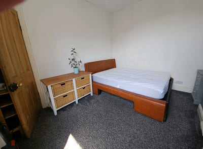 Chorlton double room in house with 2 others Main Photo