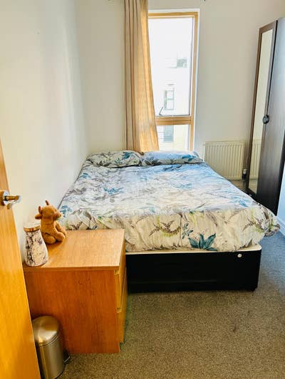Stunning Fully Furnished 2-Bed Apartment in Leeds  Main Photo