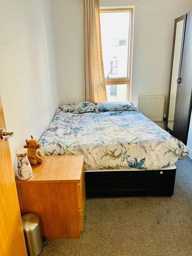 Stunning Fully Furnished 2-Bed Apartment in Leeds  Main Photo