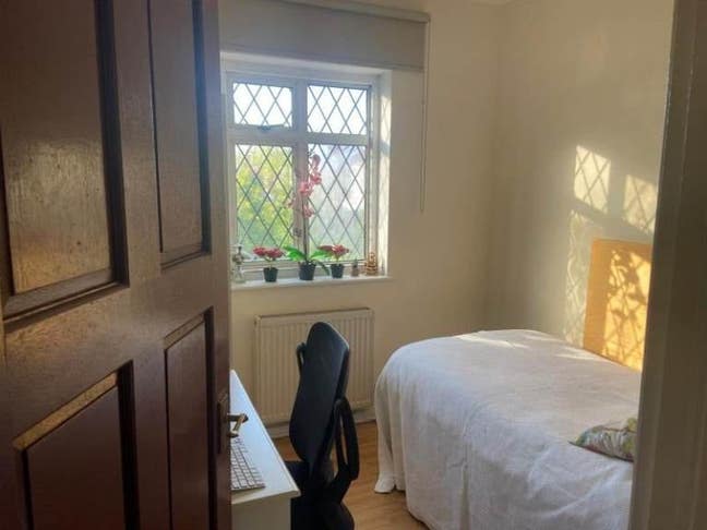 Single Room to Rent – Newbury Park – &pound;550 PCM IG2 Main Photo