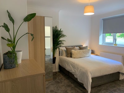 Ensuite Room NR5 Available August 3Rd (Js 531D) Main Photo