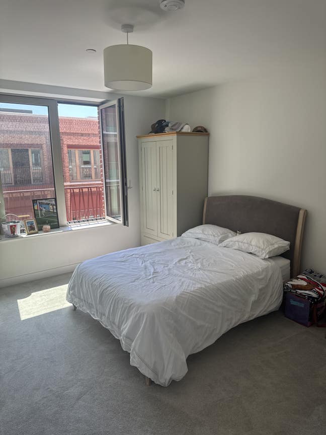 Short-term let in West London apartment Main Photo