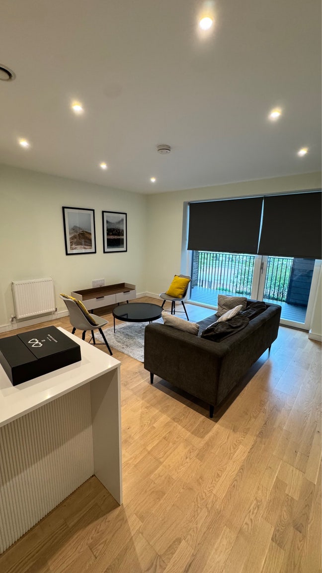 Manhattan style Flat in Southall Green Quarter Main Photo