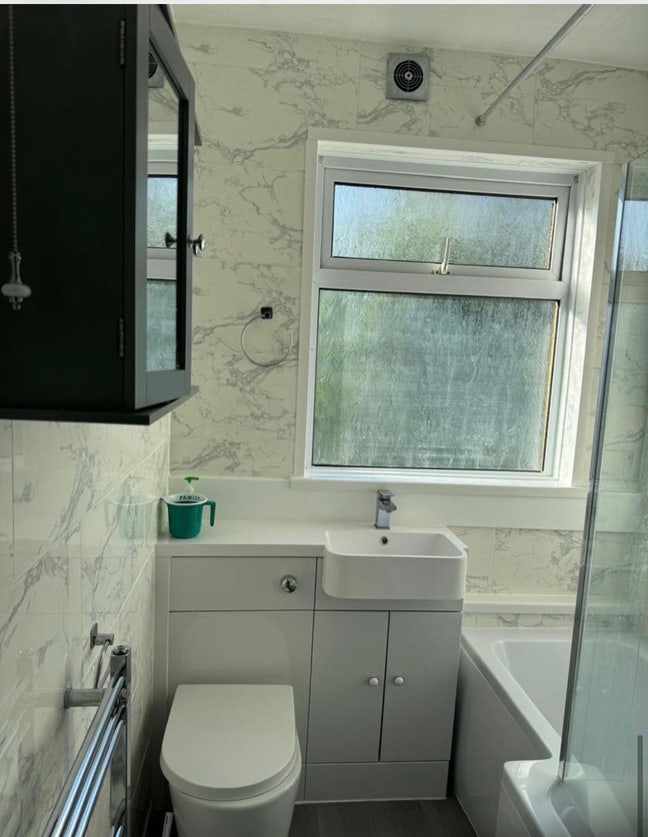 Single and Double rooms available in Gillingham  Main Photo