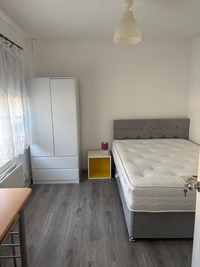 Double Room Available Near Amazon Main Photo