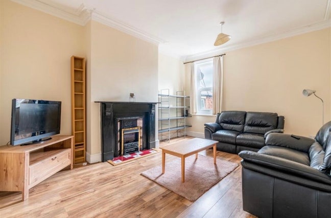 Room available in 4 bed house, Heaton Main Photo