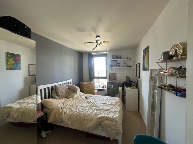 Room in sunny stratford! Main Photo