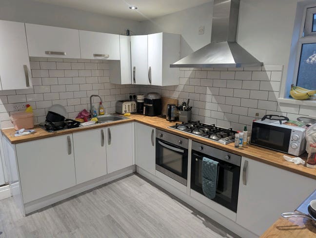 Student rooms available all inclusive  Main Photo