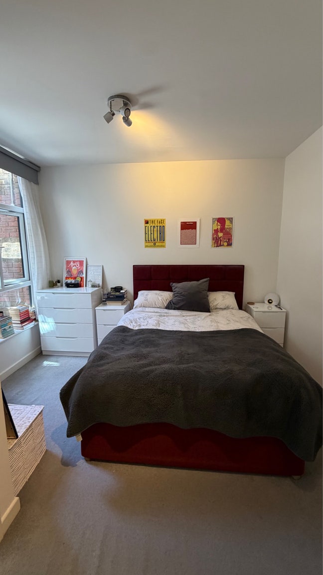 Large double room with own bathroom Main Photo