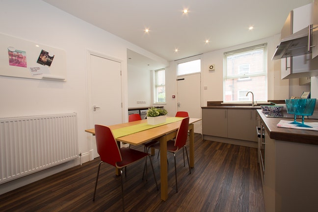 5-bed Professional house share-50Estcourt Avenue Main Photo