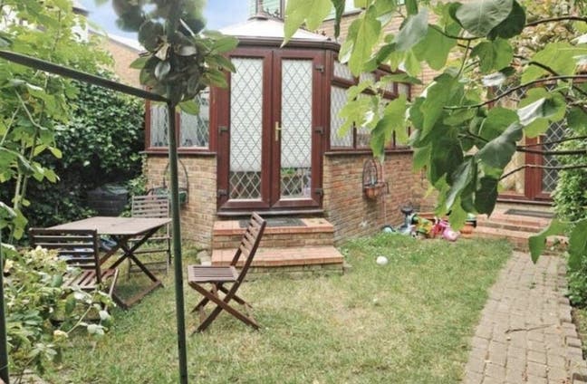 🏡 Double Room - Canada Water fully Furnished- NOW Main Photo