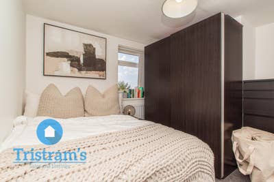 Modern Room to Rent in Beeston Main Photo