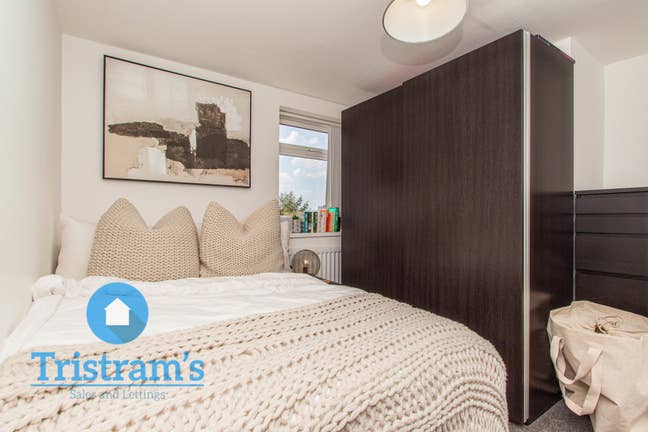 Modern Room to Rent in Beeston Main Photo
