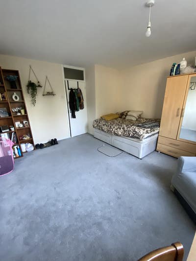 Large Double Room With Garden Main Photo