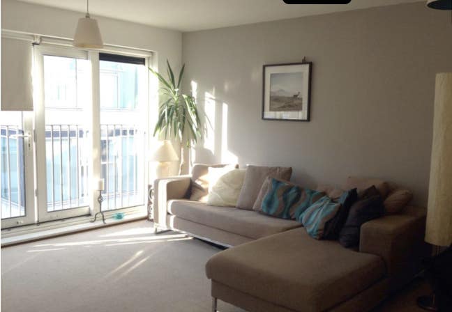 Large sunny double w/balcony London fields  Main Photo