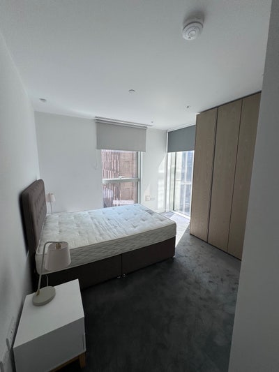 Large Double Room in Luxury Atlas Building Flat Main Photo