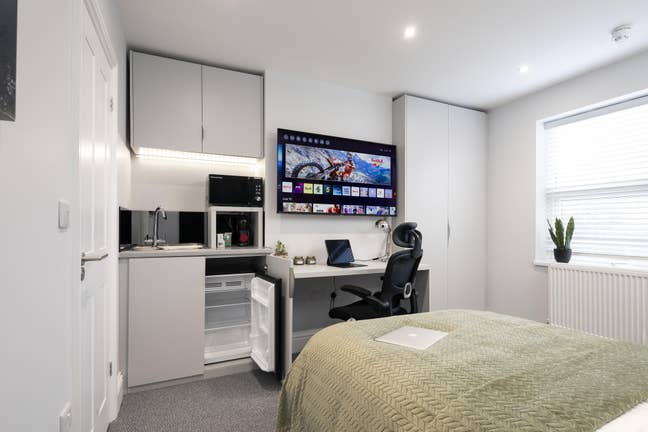 BRAND NEW Boutique Co-Living Suites 🔥 (KR) Main Photo