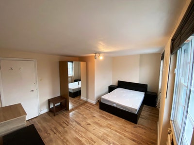 🌕 Huge bright ROOM  in 3bed, Angel - SEPT Main Photo