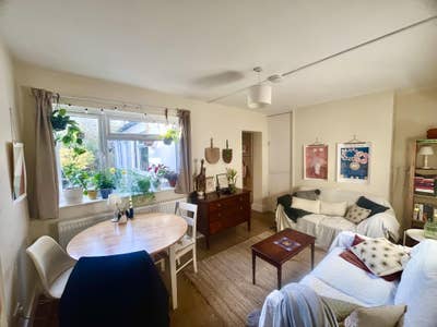 Free Double Bedroom in 3-bed Jericho House Main Photo
