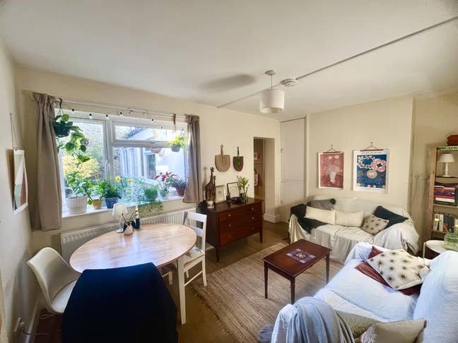 Free Double Bedroom in 3-bed Jericho House Main Photo