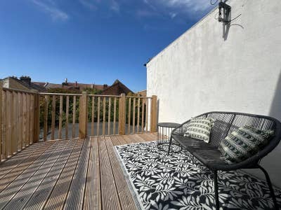 Ensuite Room with Private Patio & Cinema Room 🎥🍿 Main Photo