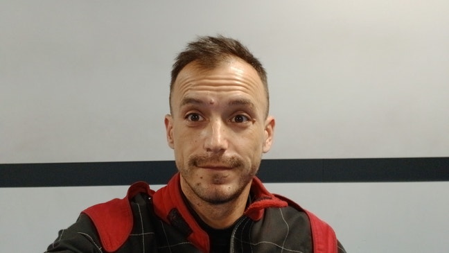 Professional looking for flatmates Main Photo