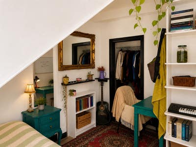 Large Room In Friendly Flat - Close to Tube Main Photo