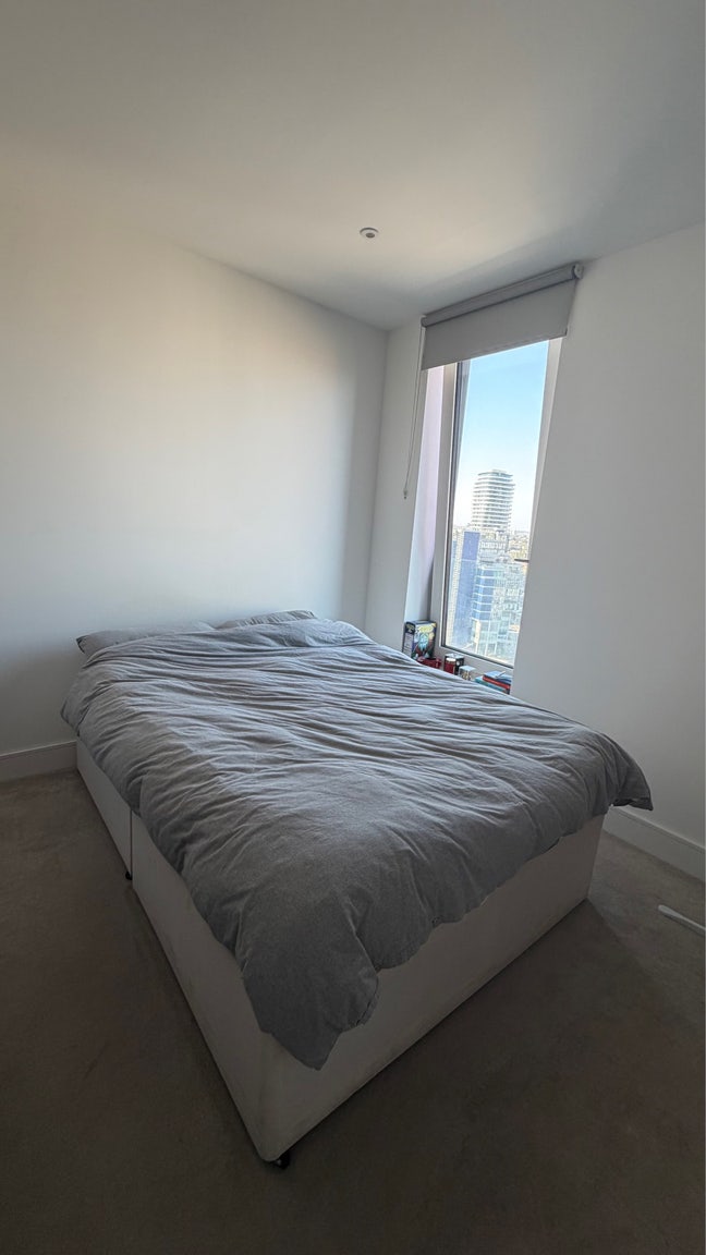 Modern Double w/ ensuite - Furnished Main Photo