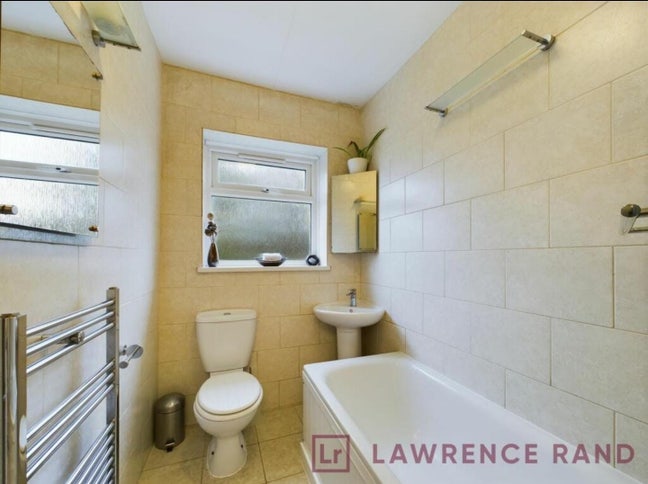 Fully Furnished bills included double room  Main Photo