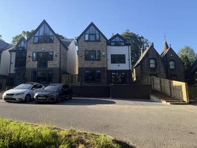     Brand-New Luxury En-Suite Rooms – Opposite BRI Main Photo