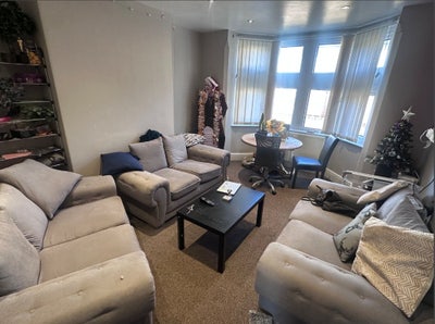 Lenton room available for student household  Main Photo