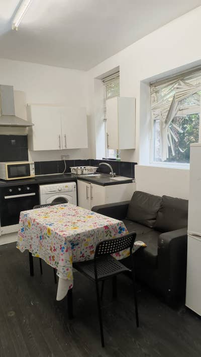 Double bed room  Main Photo
