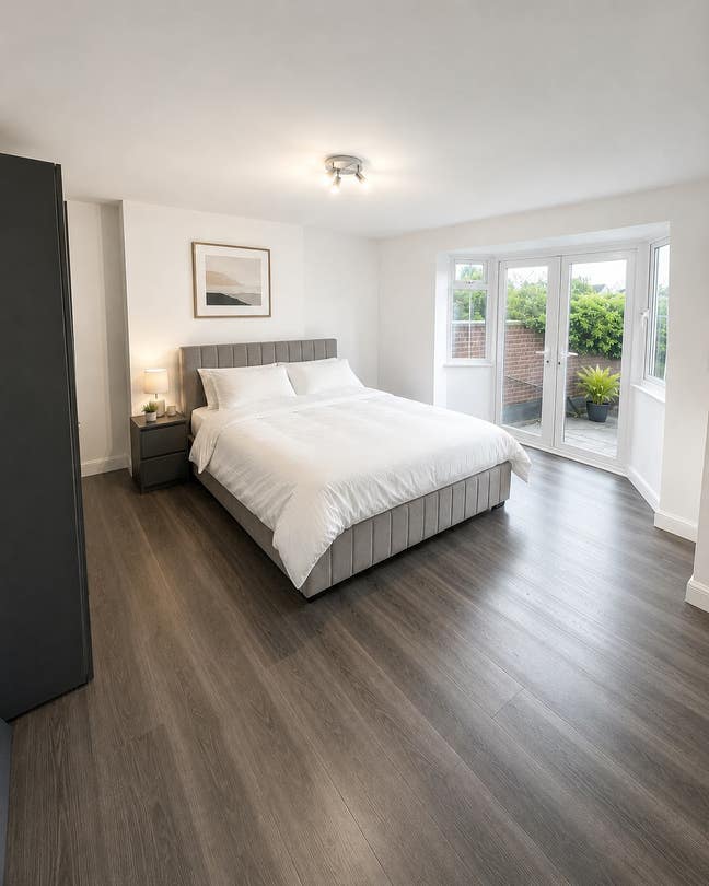 Multiple Large Rooms . Newly Renovated - CR2 Main Photo