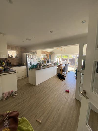 Double room available to rent  Main Photo
