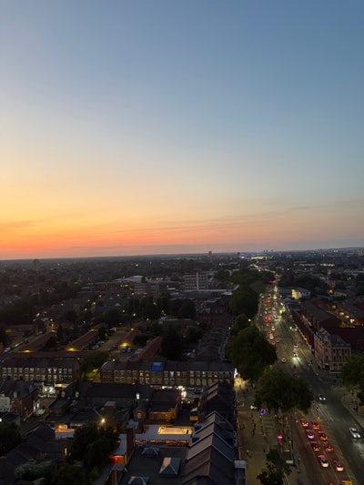 2 Bedrooms Available in N15 Main Photo