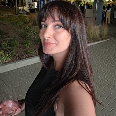 I’m Sidorela, 30 yrs old. I’ll be moving ... Main Photo