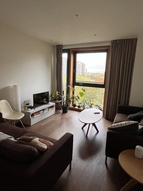 Cosy en-suite room in East Village  Main Photo