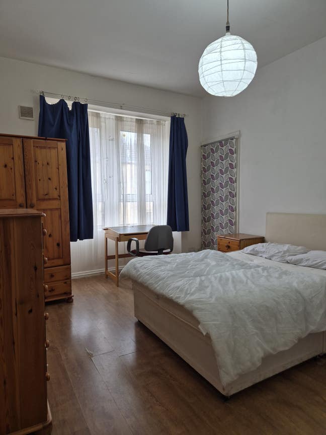 Cozy Room in West End Glasgow Main Photo