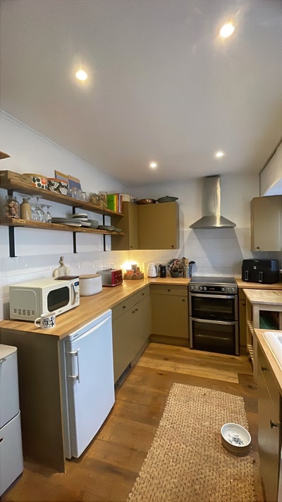Double Room Mon to Fri  Main Photo