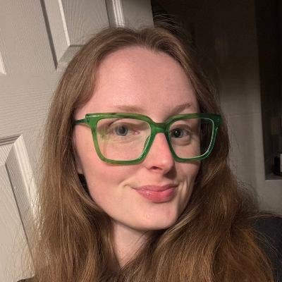 Professional Female seeks a double room Main Photo