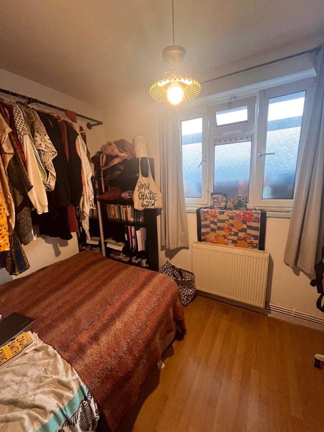 Lovely room in Bethnal Green Main Photo
