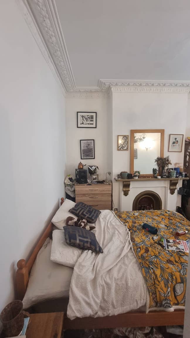 Ground floor room in house near Arsenal Station Main Photo