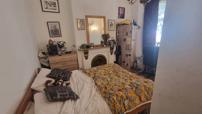 Ground floor room in house near Arsenal Station Main Photo