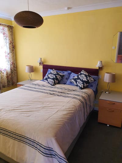 3 Bed fully furnished house with parking and garag Main Photo