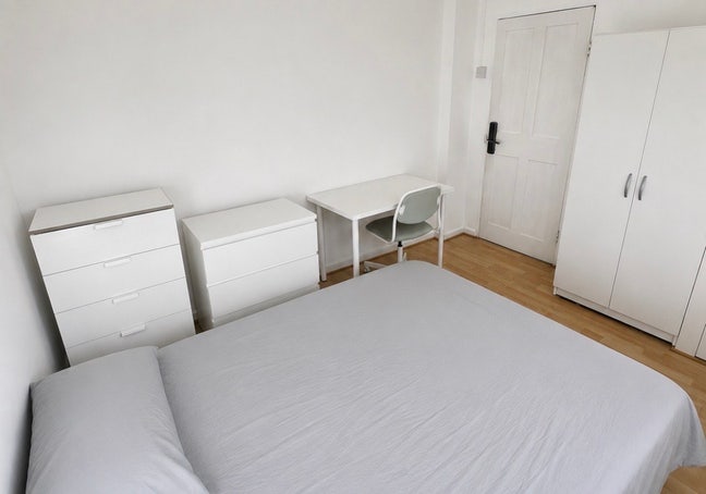 Prime Location Double Room Aldgate/Bethnal Green Main Photo
