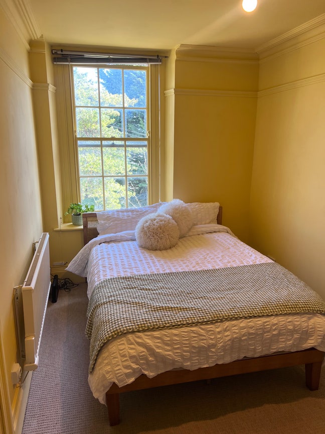 Double Room - Short term Let  Main Photo