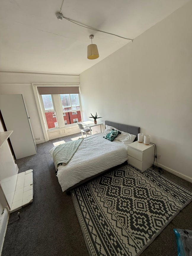City Centre Double | 2 Min Walk to LGI | Bills Inc Main Photo