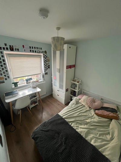 Stunning double room, Three Bridges from 27/07/26 Main Photo