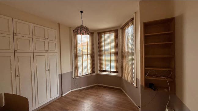Spacious 2/3 Bedroom Ground Floor Flat – IG1  Main Photo