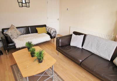 Rooms available from 1st September ! Main Photo